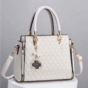 Women’s White Structured Handbag with Shoulder Strap | Elegant & Versatile
